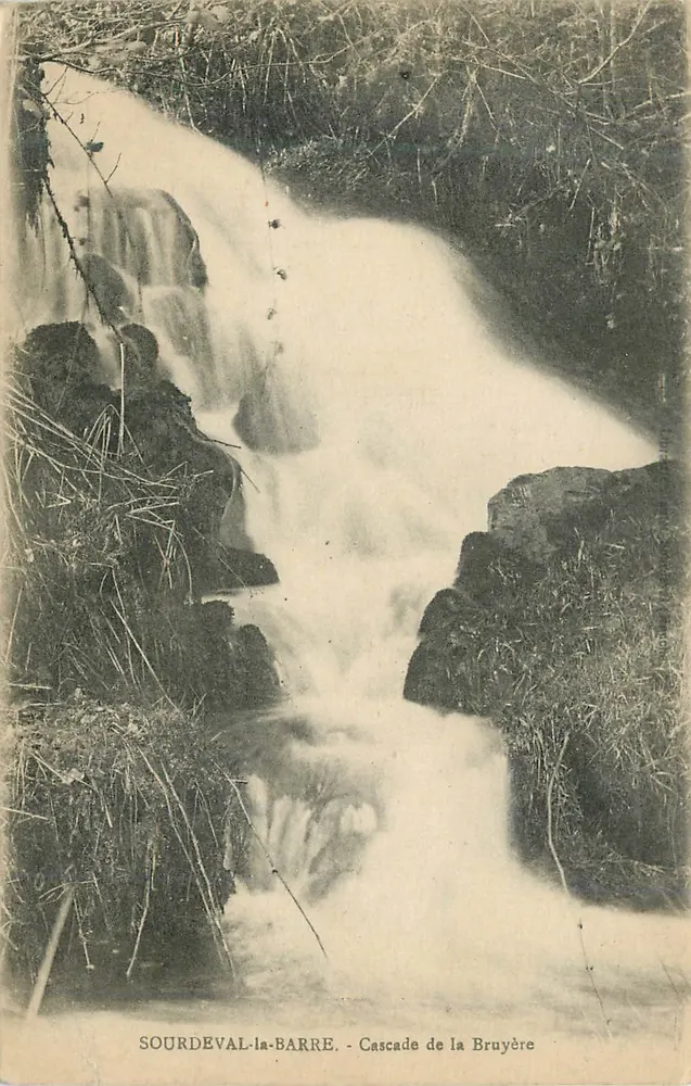 Sourdeval-la-Barre - Cachoeira da Bruyère - Frente