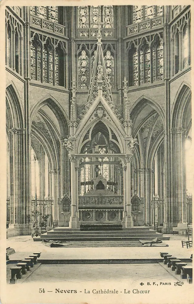 Nevers - A Catedral - O Coro — B.F., Paris, n°54 - Frente