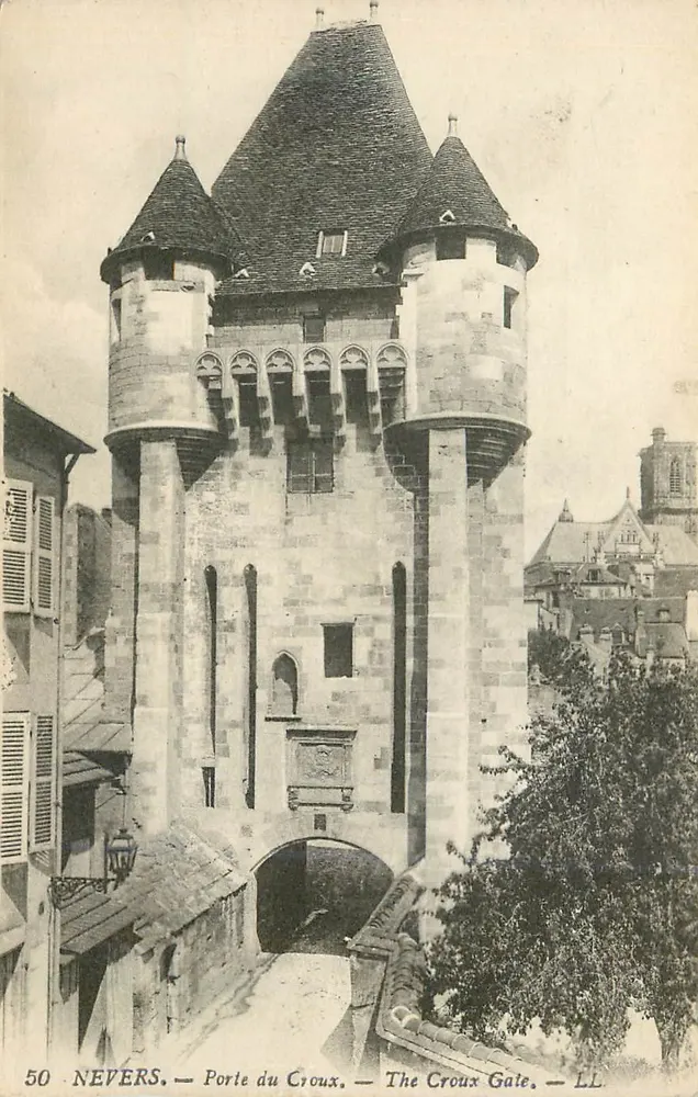 Nevers — Porte du Croix — LL - Frente