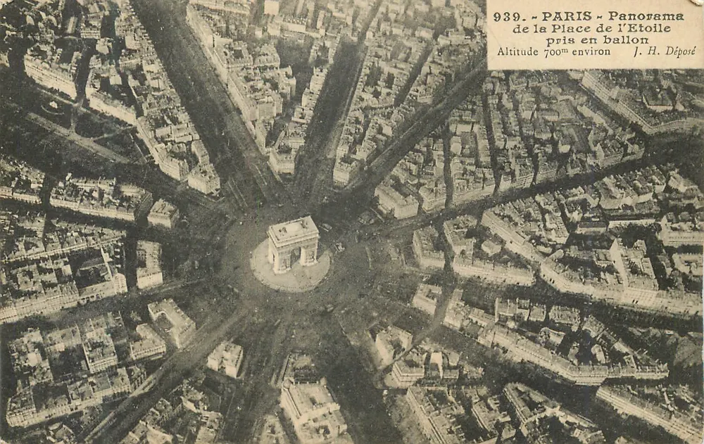 Paris - Panorama der Place de l'Étoile aus einem Ballon — Höhe ca. 700m — J. H. Déposé — n° 939 - Vorderseite