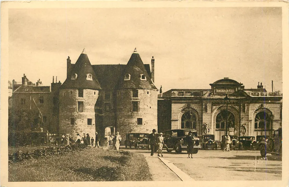 Dieppe (Seine-Inférieure) — Les Tourelles und das Theater — Éditions d'Art Yvon - Vorderseite