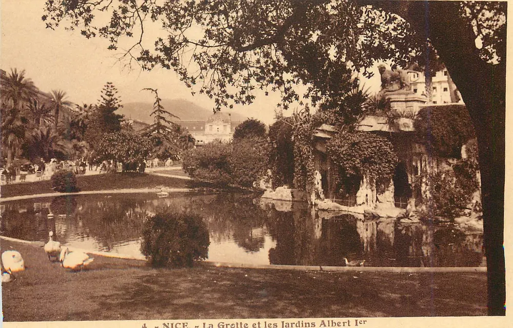 Nice — A Gruta e os Jardins Albert I — Editor « A la Riviera » - Frente
