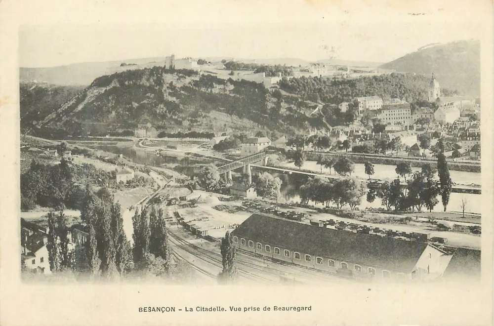 Besançon — Die Citadel. Ansicht von Beauregard - Vorderseite
