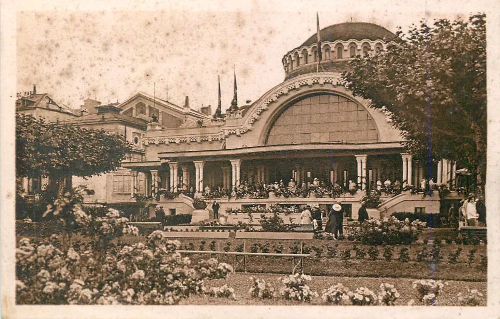 Cassino de Évian — Évian-les-Bains — Fot. Combier Macon - Frente