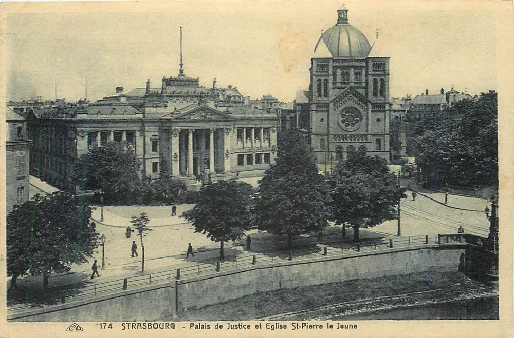 Strasbourg - Palais de Justice und Église St-Pierre le Jeune - Vorderseite