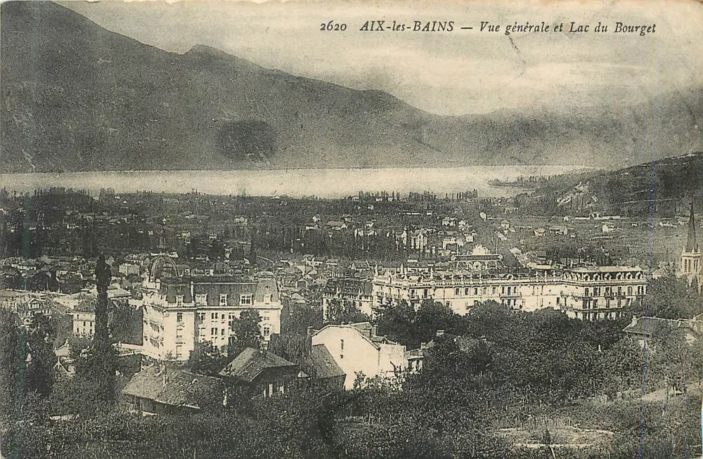 AIX-les-BAINS — Vista geral e Lago do Bourget — Editor E. Reynaude, Chambéry, n° 2620 - Frente