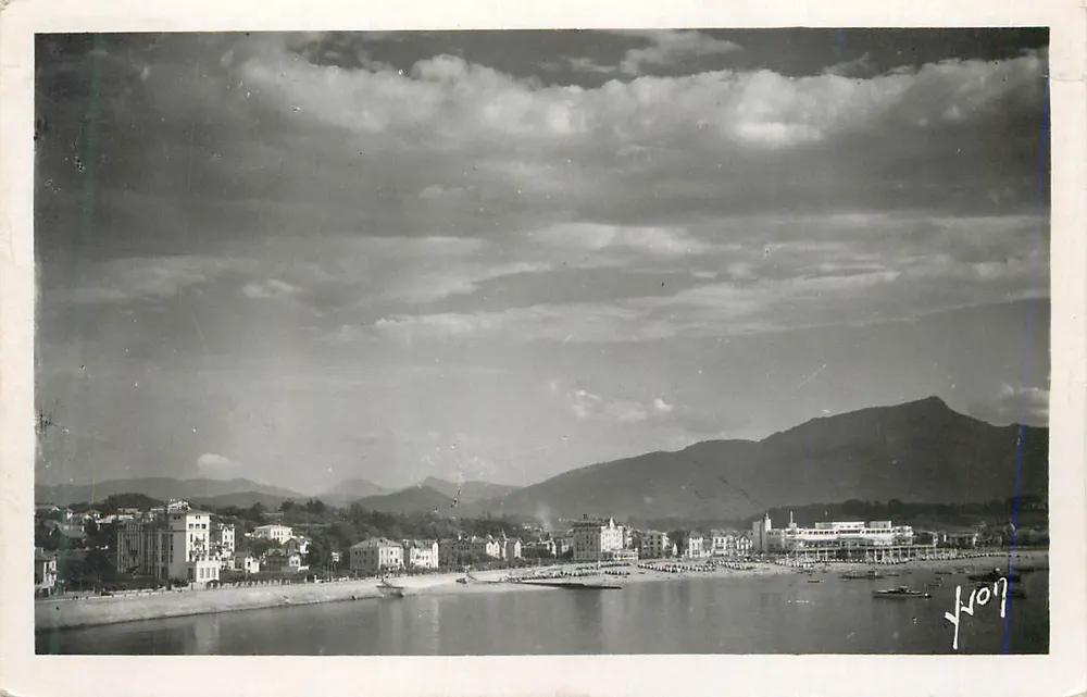 Saint-Jean-de-Luz (Basses-Pyrénées) — Die Bucht und der Rhune-Massiv — Editions Martel - Vorderseite