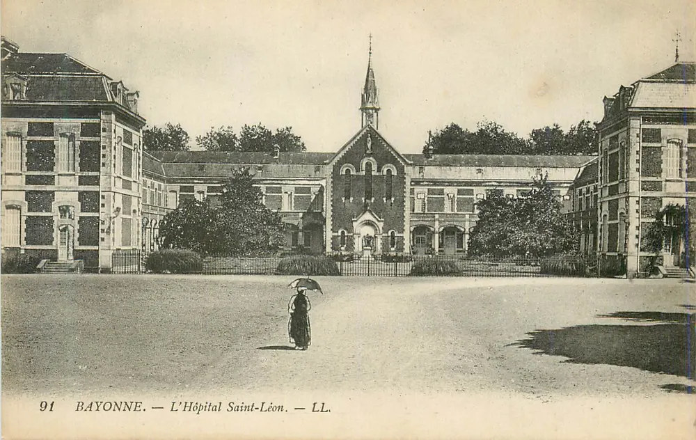 Bayonne — L'Hôpital Saint-Léon — LL. - Recto