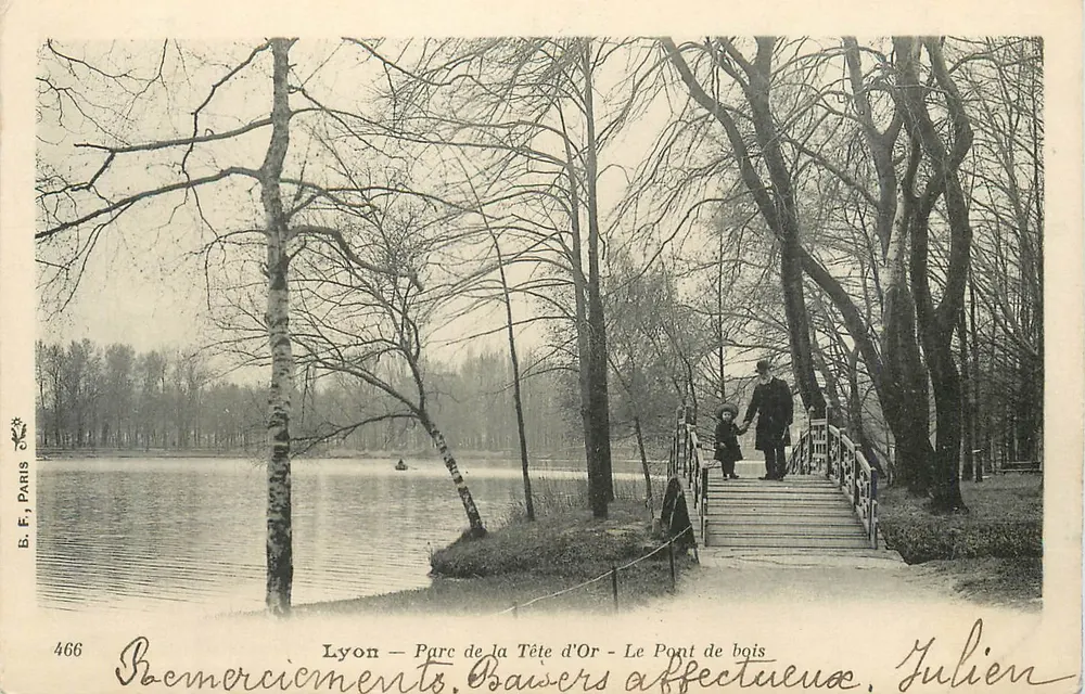 Lyon - Park der Goldenen Kopf - Der Holzbrücke - Vorderseite