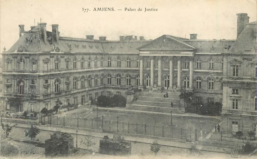 Amiens — Palácio de Justiça — Editor L. Catin, n° 377 - Frente