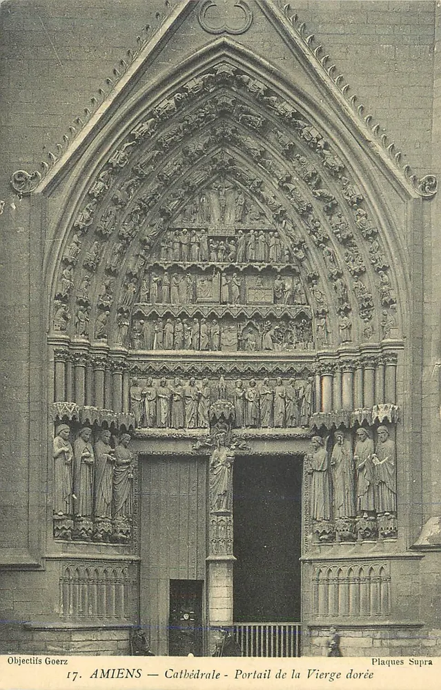 Amiens — Cathédrale - Portail de la Vierge dorée — Objectiis Goerz, n°17 - Recto