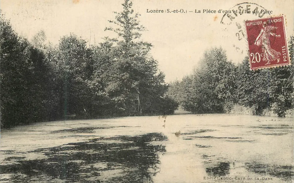 Lozère (S.-et-O.) — La Pièce d'eau et l'Île du Parc — Edit. Leduc, Café de la Gare - Recto