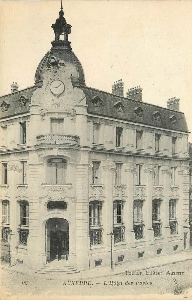 Auxerre — Hotel Pocztowy — Toulct, wydawca, Auxerre - Awers