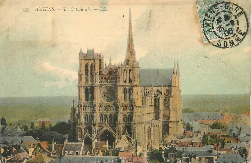 Amiens — A Catedral — LL. - Frente