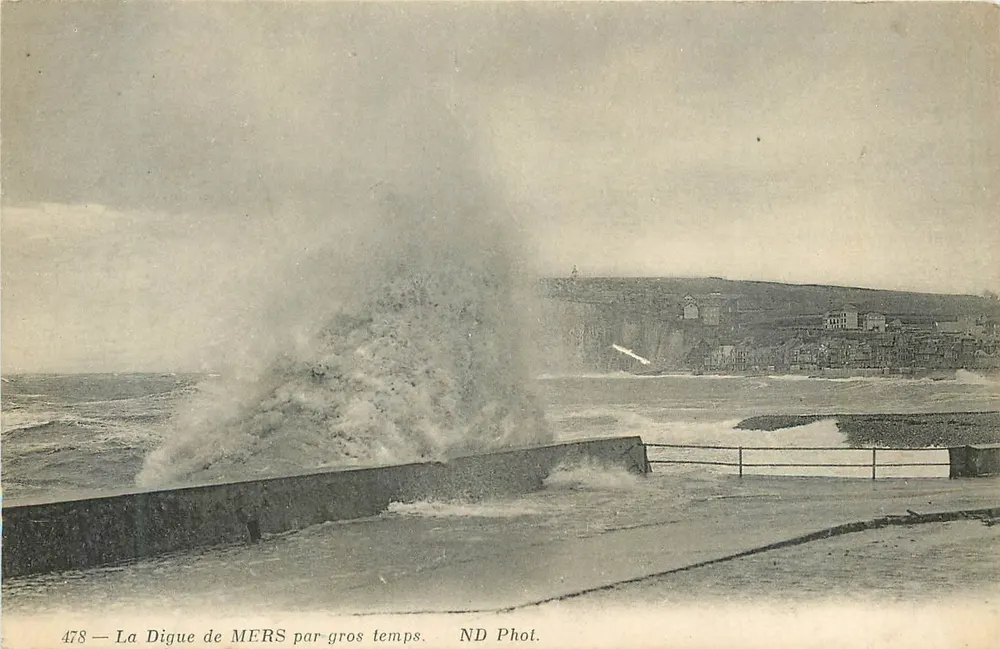 A Dique de MERS em tempo de tempestade — ND Phot. n° 478 - Frente