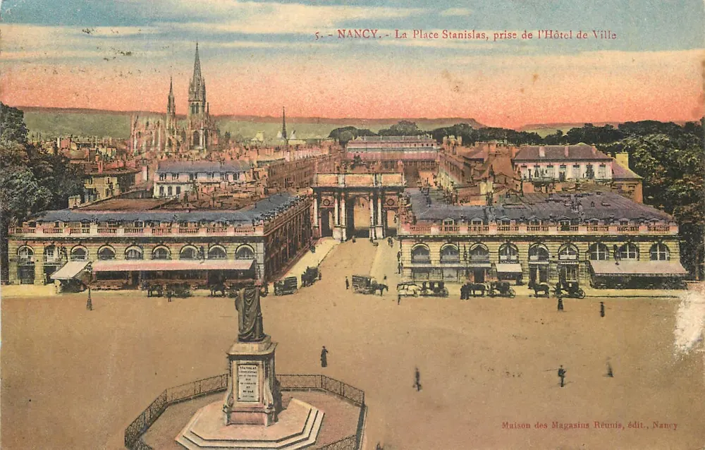 NANCY - Ansicht der Place Stanislas, Einnahme des Rathauses — Maison des Magasins Réunis, Verlag, Nancy - Vorderseite