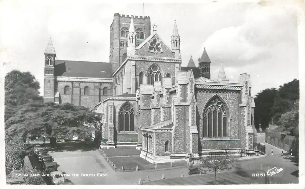 St Albans Abbey — vue du sud-est — Walter Scott, RR51 - Recto