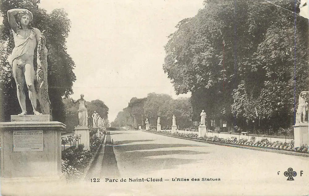 Parque de Saint-Cloud — A Avenida das Estátuas — Editor F. Fleury, n° 122 - Frente