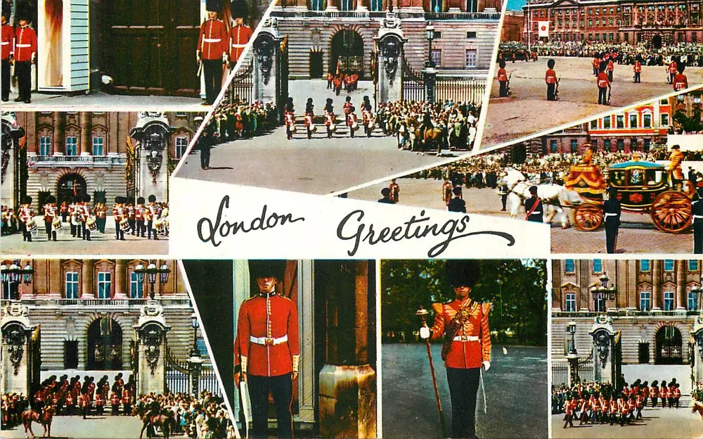 Palácio de Buckingham — cerimônias reais — Young's Photo Reproductions, Londres - Frente