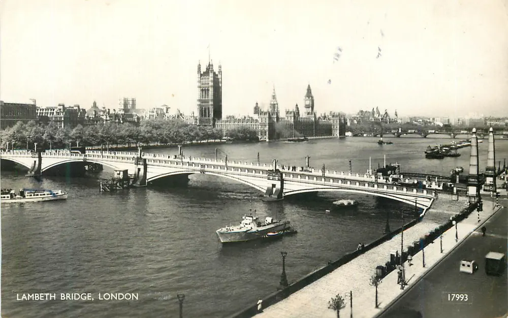 Ponte de Lambeth, Londres — vista do Parlamento — editor Salmon Ltd, n° 17993 - Frente