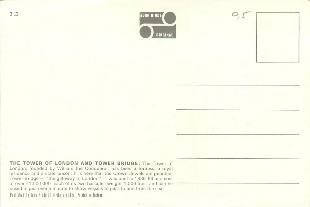 A Torre de Londres e o Tower Bridge — John Hinde, F.R.P.S. - Verso