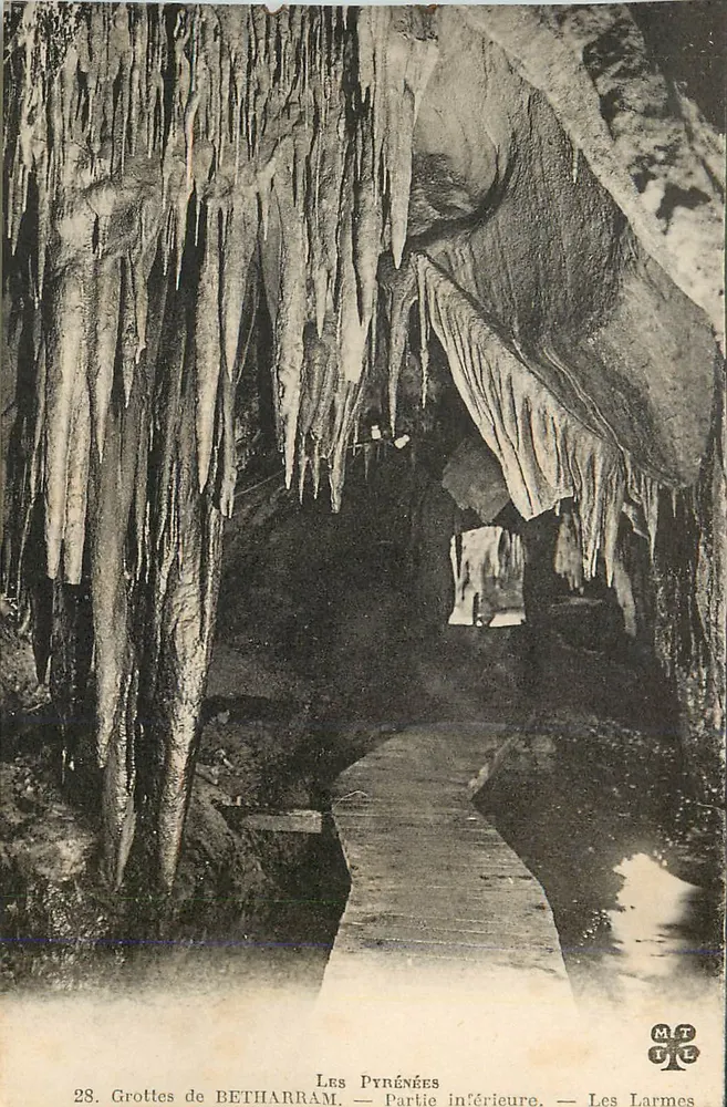 Grutas de BETHARRAM — Parte inferior — As Lágrimas — OS PIRINEUS - Frente