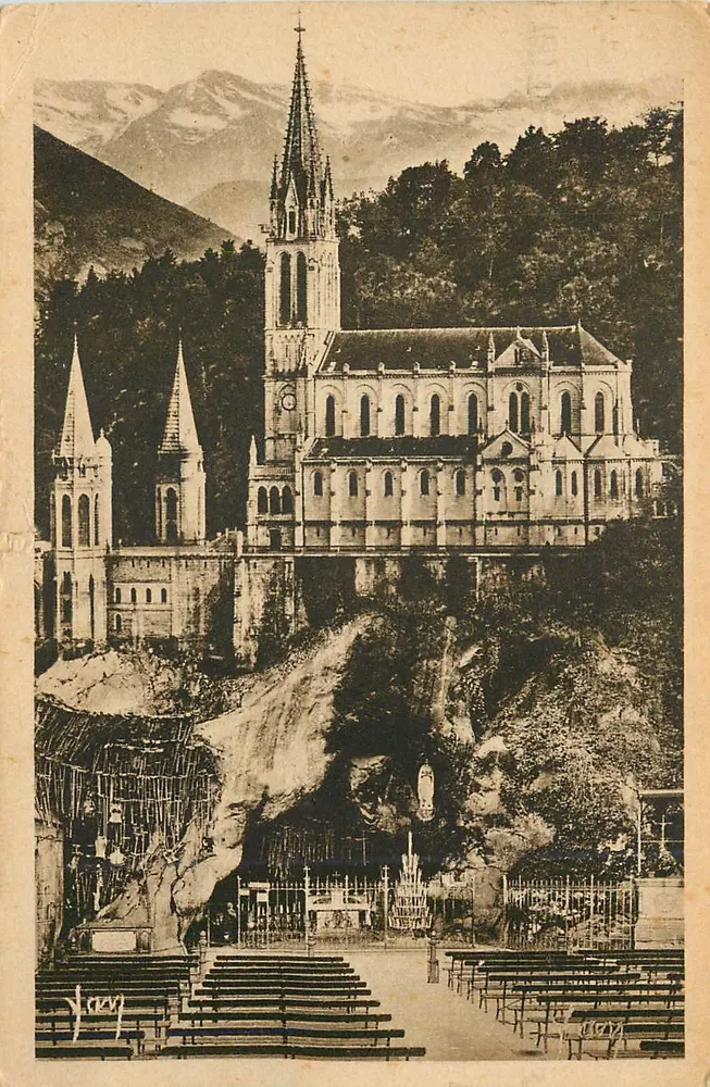 Lourdes — A basílica e a gruta — Edição E. Quinault, n°84 - Frente