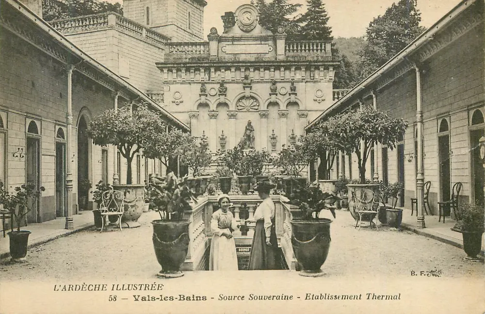 Vals-les-Bains - Fonte Soberana - Estabelecimento Termal — L'Ardèche Illustrée, n°58 - Frente