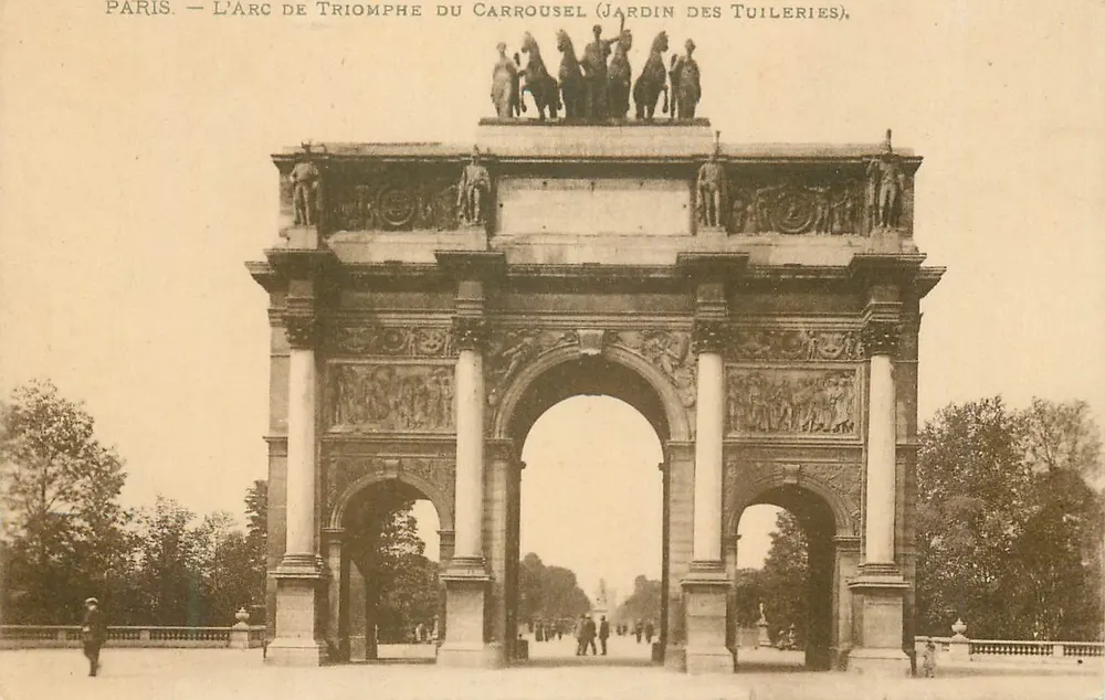 Paris — Der Arc de Triomphe du Carrousel (Jardin des Tuileries) — Imp. Nouv. Phot., 75, rue Fondary, Paris - Vorderseite