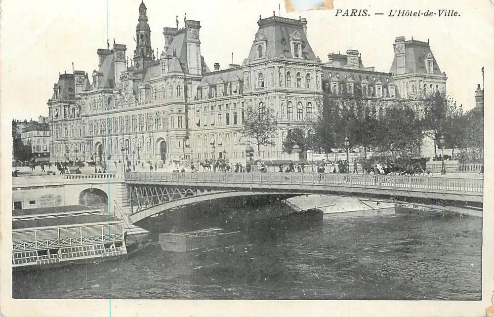 Paris — O Hôtel-de-Ville — vista com a Seine e um ponte - Frente
