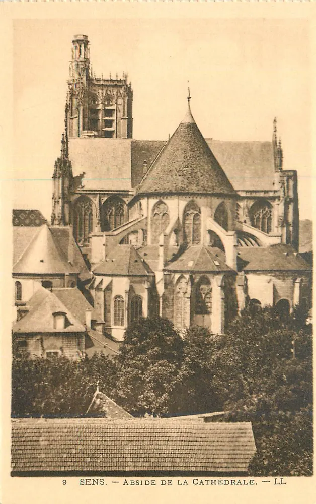 Sens — Abside da Catedral — LL - Frente