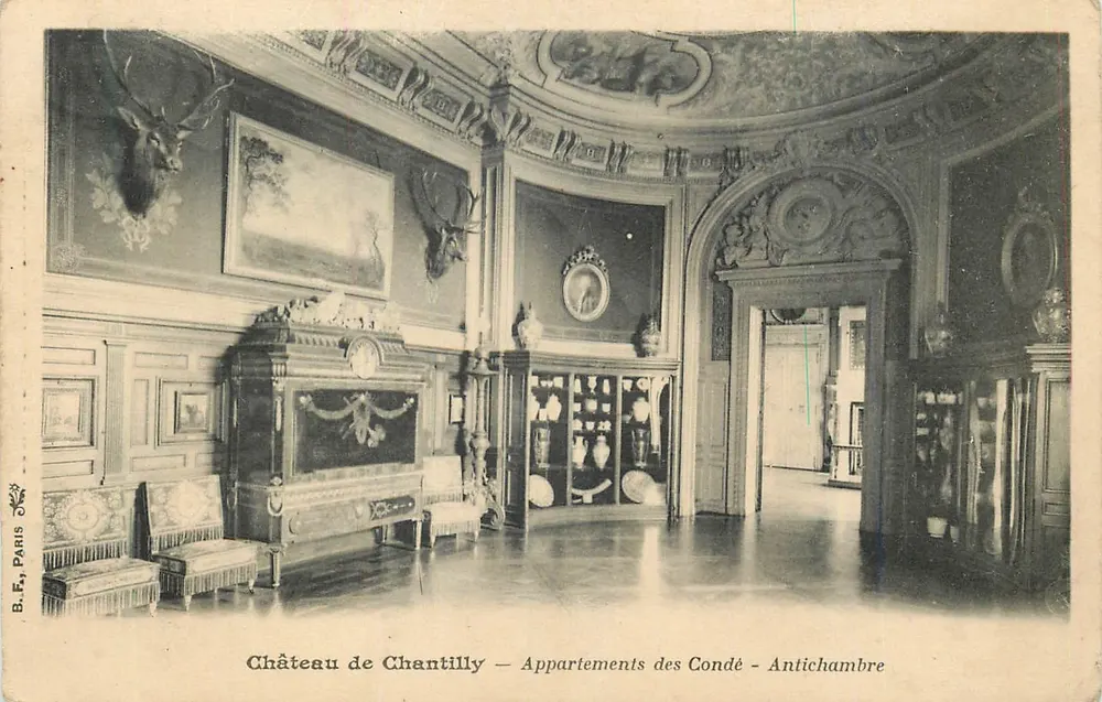 Schloss Chantilly — Appartements der Condé — Antichambre — B.F. Paris - Vorderseite