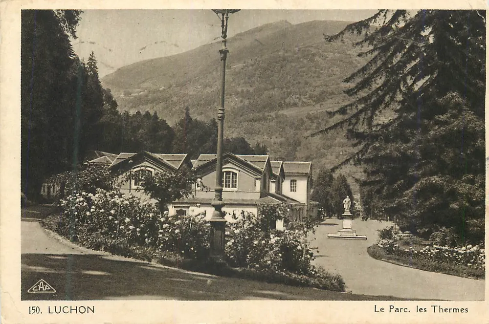 Luchon — O Parque dos Termas — CAP, n°150 - Frente