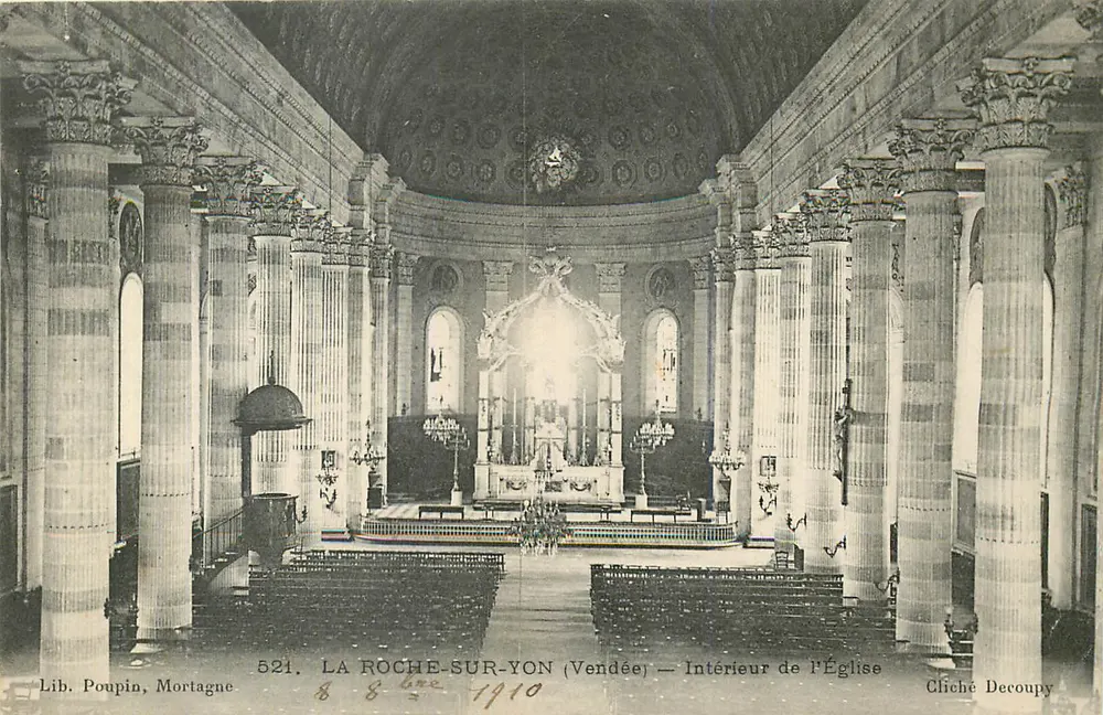 La Roche-sur-Yon (Vendée) — Interior of the Church — Lib. Poupin, Mortagne, n° 521 - Front