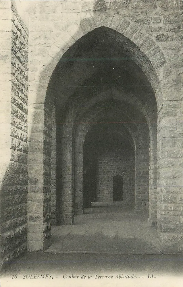 Solesmes - Corredor da Terrasse Abbatial — LL. n°16 - Frente