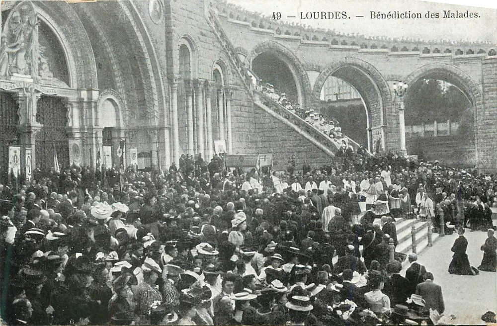 Lourdes — Bênção dos Doentes — Editor desconhecido, n° 49 - Frente