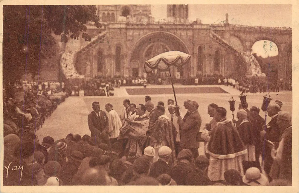 Bênção dos doentes em Lourdes — Castelo-Forte — Edição E. Quinault - Frente