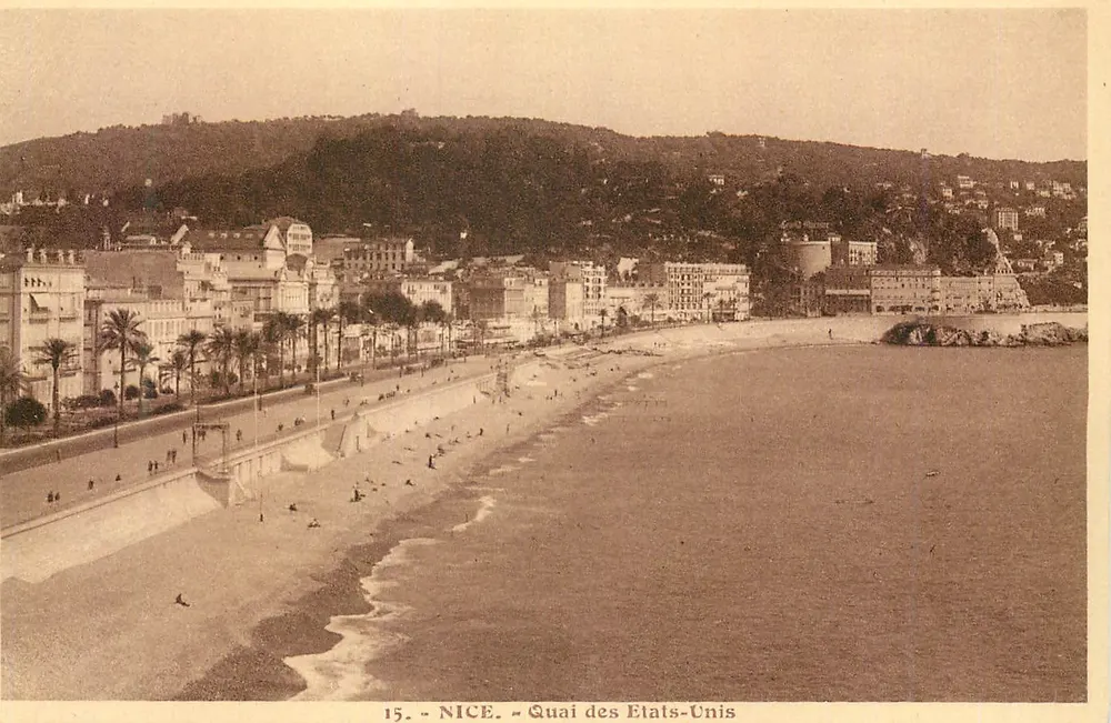 Nice - Quai dos Estados Unidos — vista da promenade e da praia — editor 'A la Riviera' n°15 - Frente
