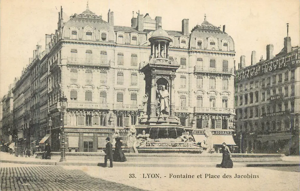 LYON - Fontaine et Place des Jacobins — H. Martial, Edt., Lyon, n°33 - Recto