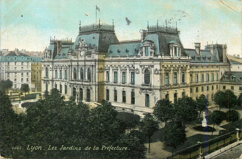 Lyon. Os Jardins da Prefeitura — L.V. & Cie, n° 2645 - Frente