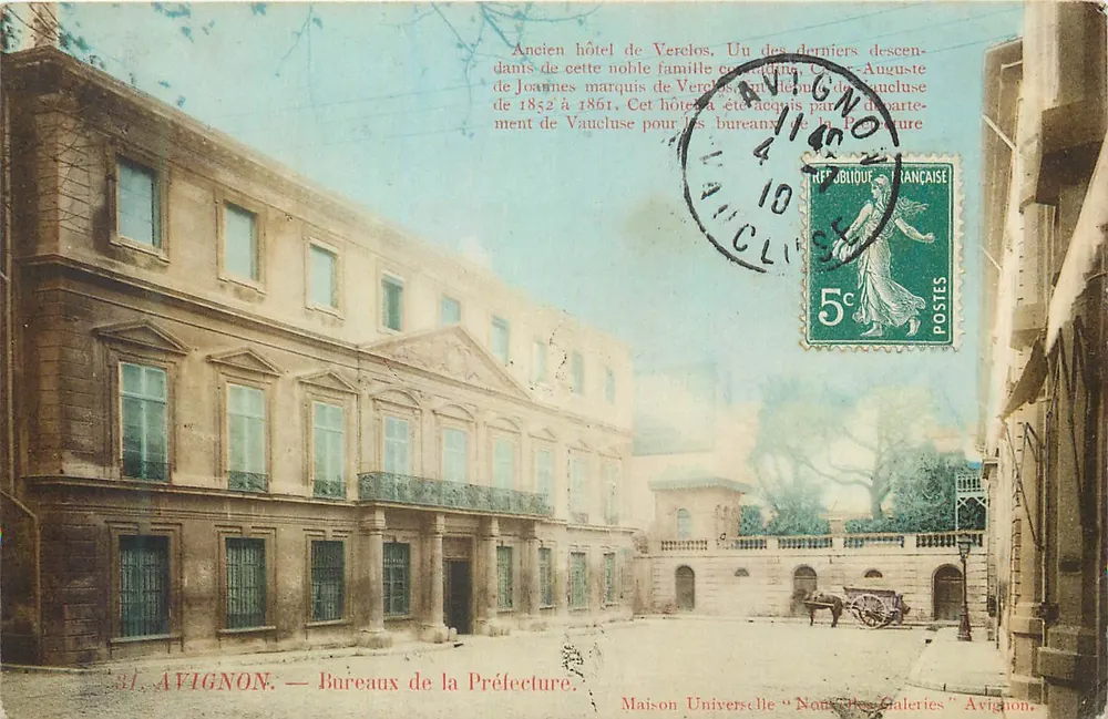 Avignon — Escritórios da Prefeitura — Antigo hotel de Verclos - Frente