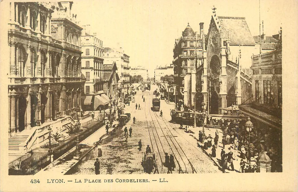 LYON — LA PLACE DES CORDELIER — LL. — N° 434 - Frente