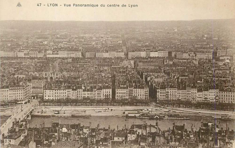 LYON - Panoramic View of the Center of Lyon — publisher AD, no. 47 - Front