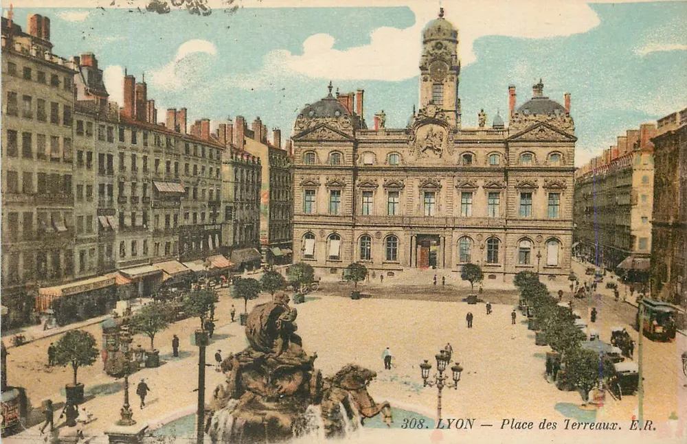 LYON — Place des Terreaux — E.R. n°308 - Frente