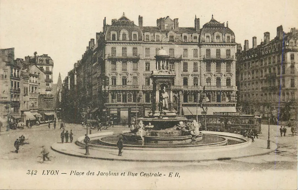 LYON — Place des Jacobins et Rue Centrale — E R, n°342 - Recto