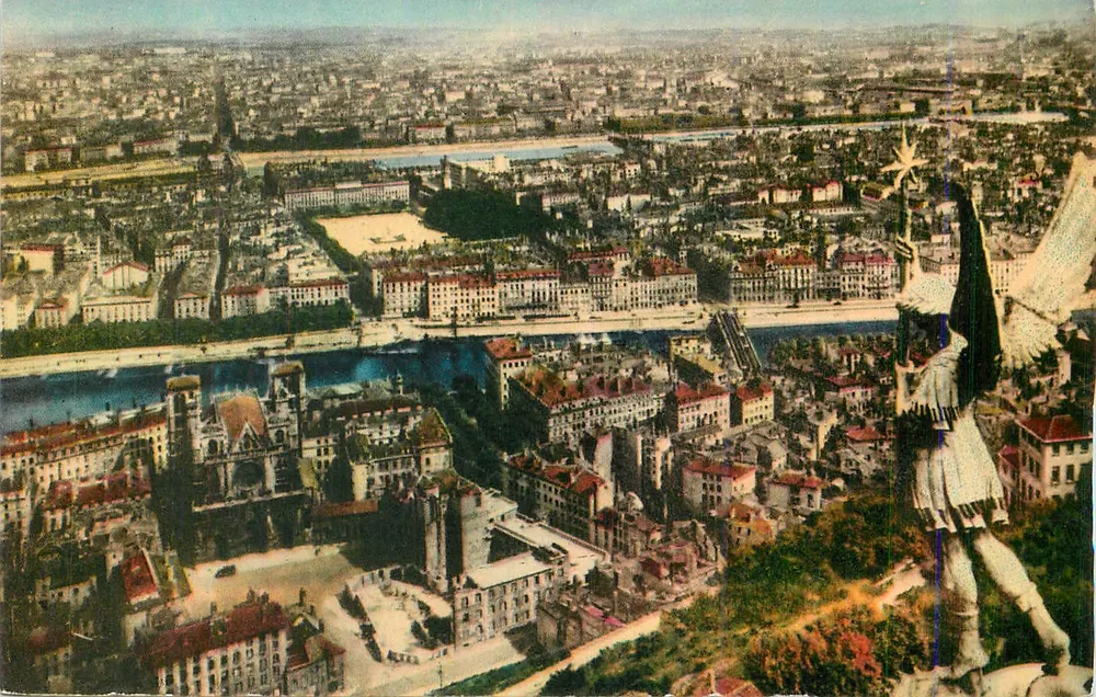 LYON — Panorama tirado de Fourvière — Sociedade das Artes Fotomecânicas - Frente