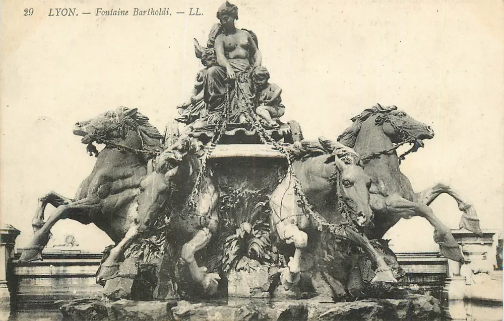 LYON — Fontaine Bartholdi — LL. — N° 29 - Frente