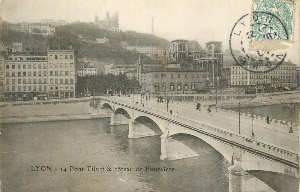 LYON - 14 Pont Tilsitt & côteau de Fourvière — éditeur inconnu - Recto