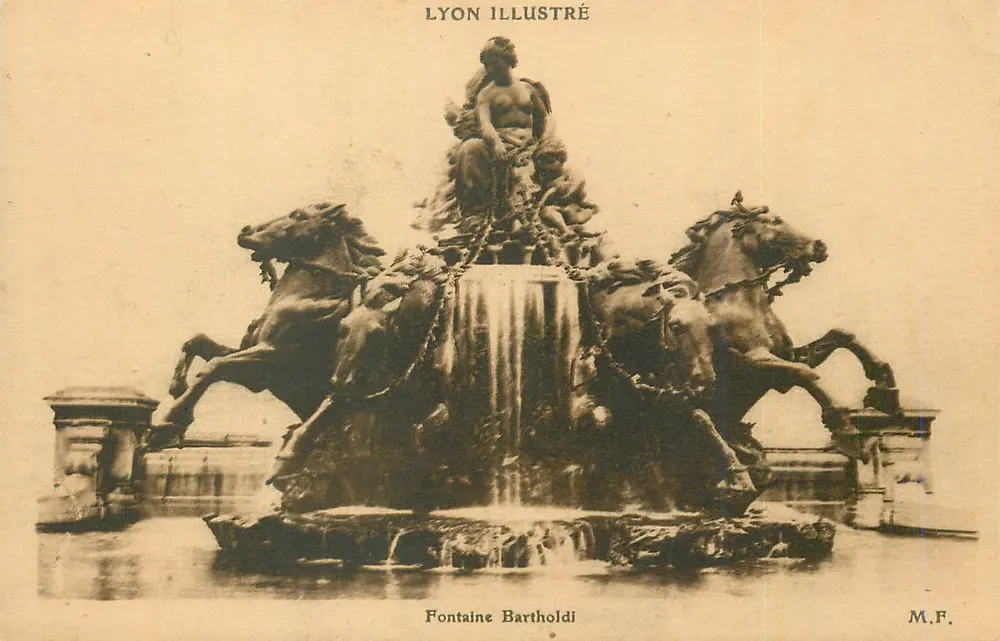 Fonte Bartholdi — Lyon — editada por M.F. - Frente