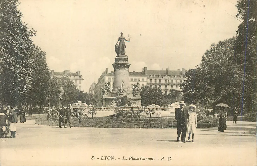 Lyon - A Place Carnot - A. C. - n°8 - Frente